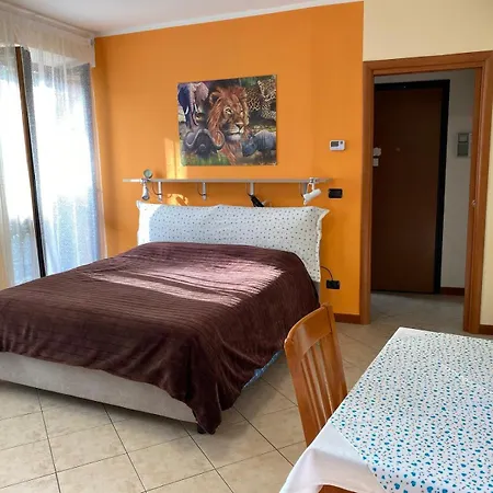 Casa Vacanze Sonny Luino Exterior photo